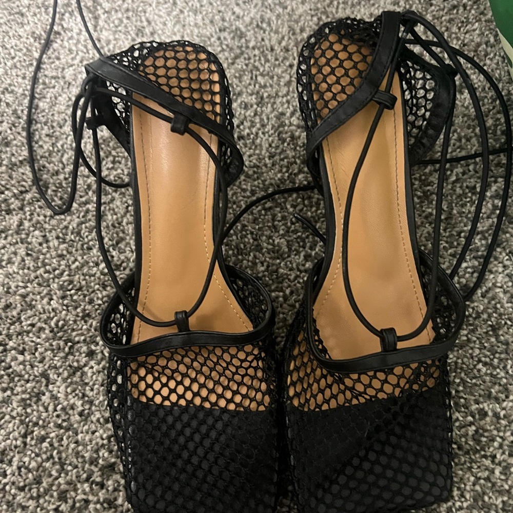 Black Mesh wrap ankle Women's Heels LIGHTLY WORN